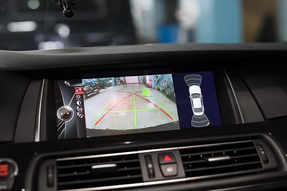 Встановлення парктроніків та камер