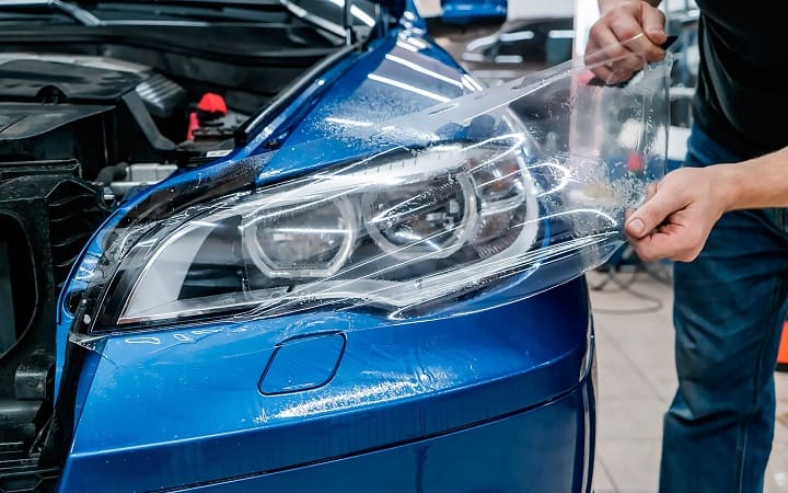 оклейка оптики бронепленкой