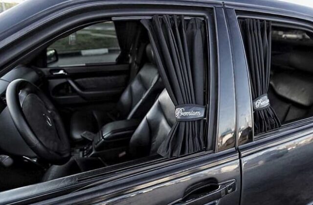 Установка автомобильных шторок