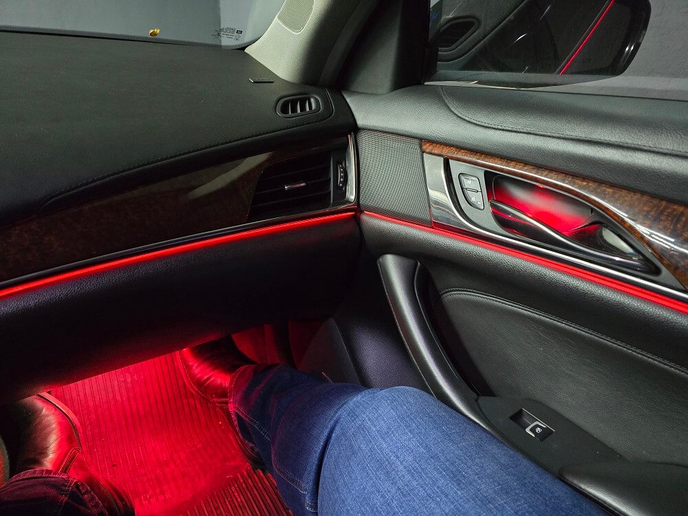 встановлення підсвітки в салон авто