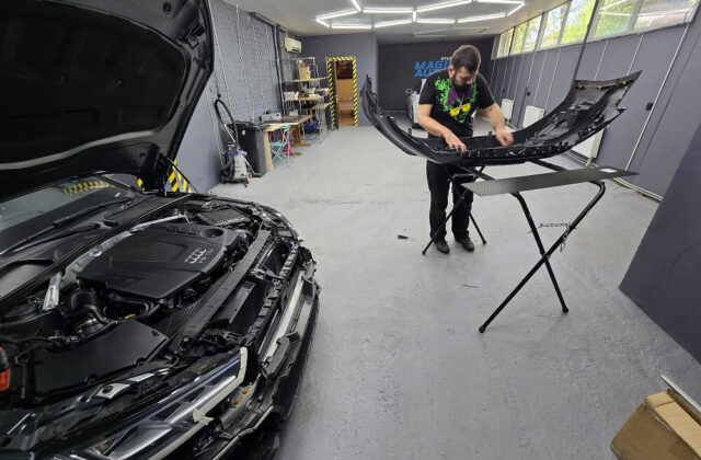 Установка защитной сетки под решетку радиатора