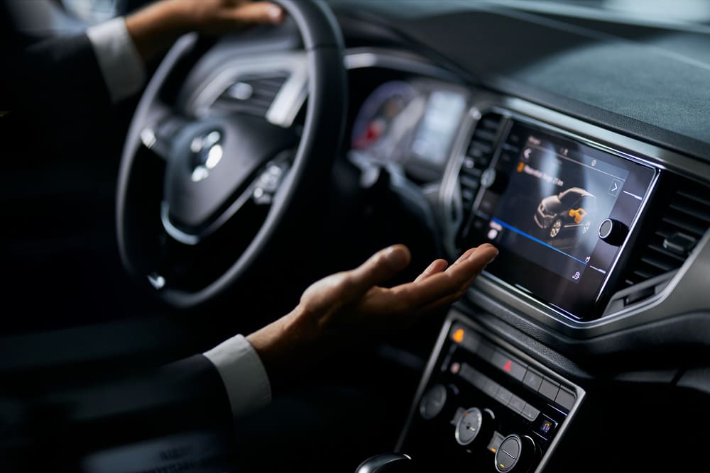 CarPlay и Android Auto в 2026 году: стоит ли устанавливать в авто?